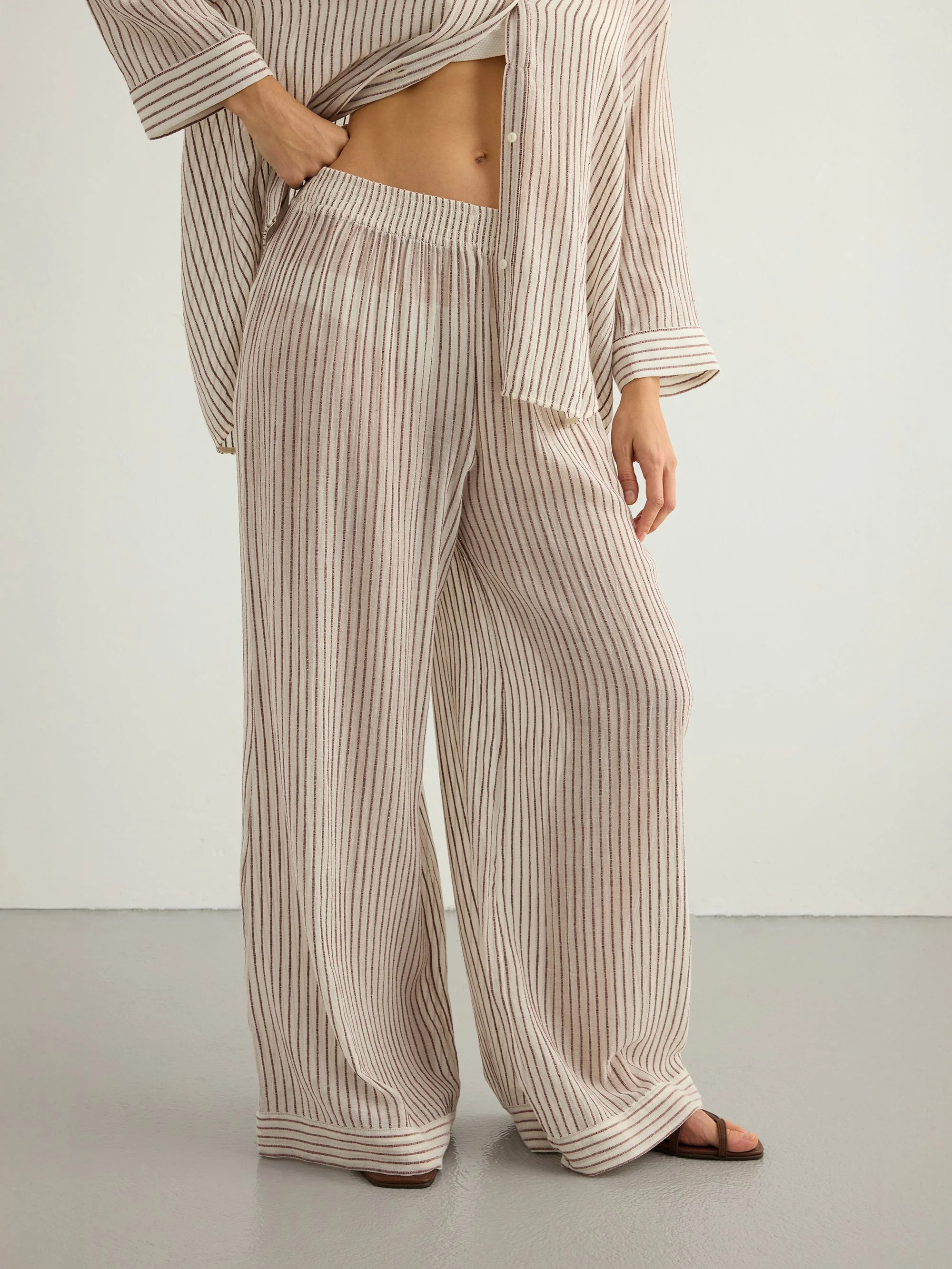 Voyage Set - Burgundy Stripes - Image 6